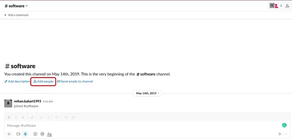 در اسلک Slack میتوانید افراد تیم را به کانال ارتباطی اضافه میکنید.